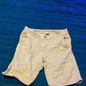 khaki shorts